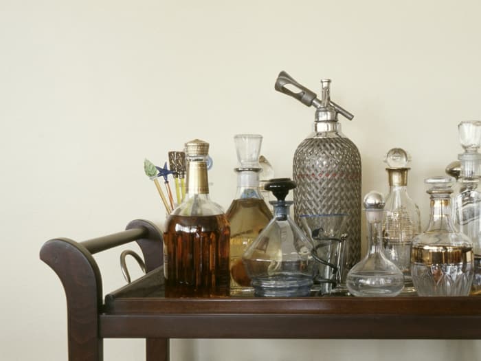 5 Tips to Style the Perfect Bar Cart